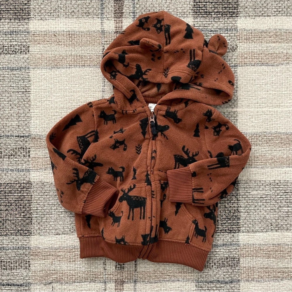 zip up hoodie with moose and fox